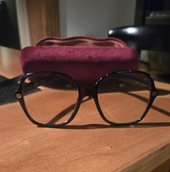 Gucci Classic Black Prescription Frames - Picture 1 of 5